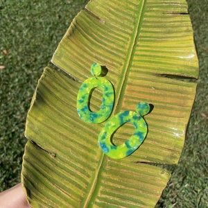 “Glow Getter” Geometric Drop Earrings